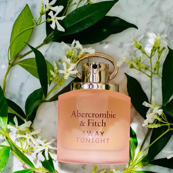 ABERCROMBIE & FITCH - AWAY TONIGHT PERFUME - Picture 1 of 8